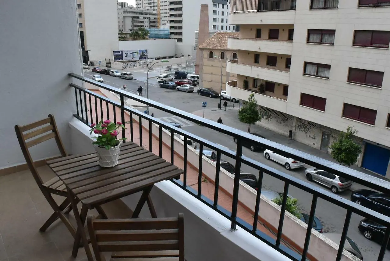Galvez Flat, At Principal Railway Station In Malaga Lägenhet